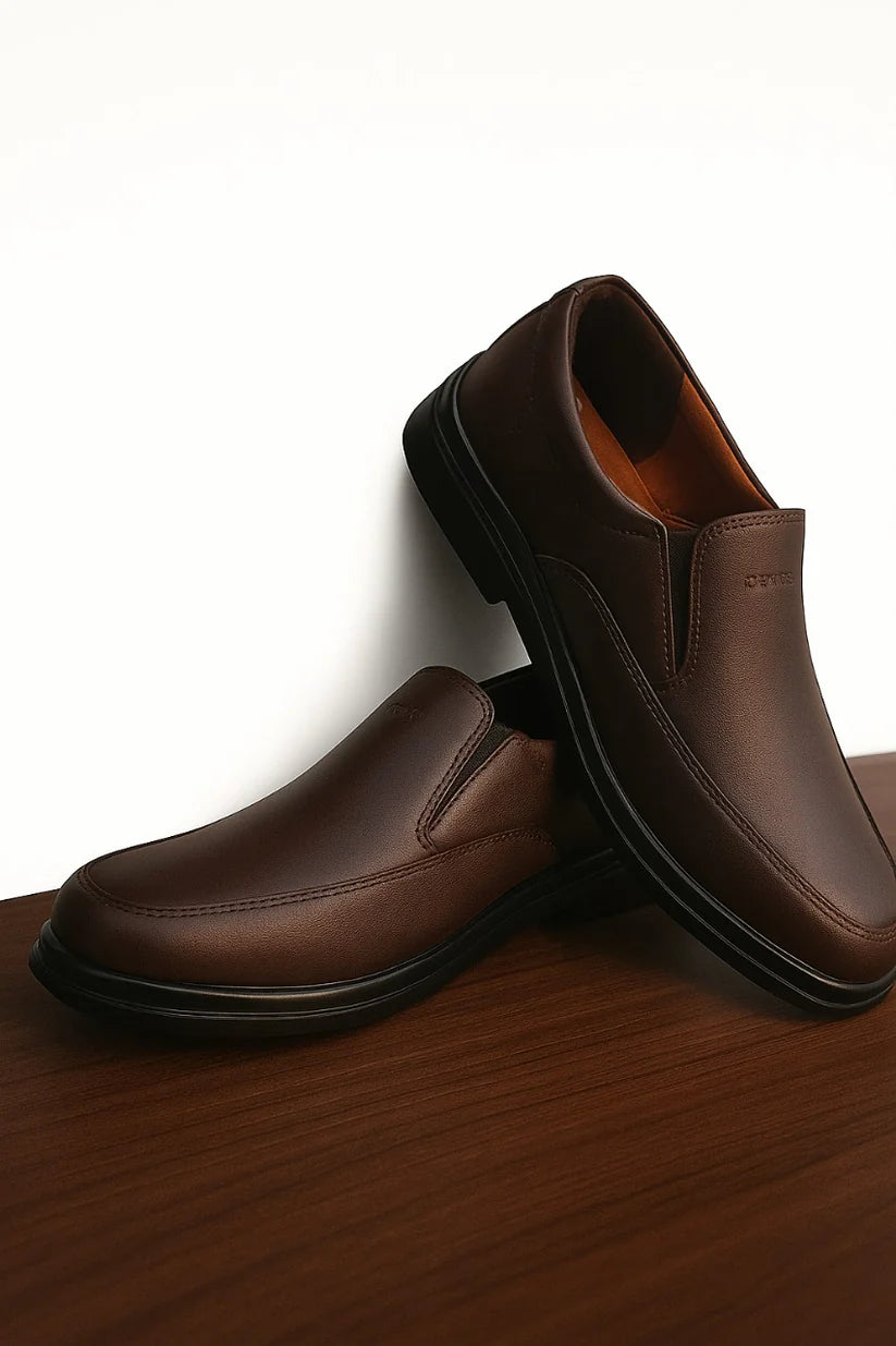 Men’s Classic Brown Slip-On Shoes – Comfortable & Stylish.