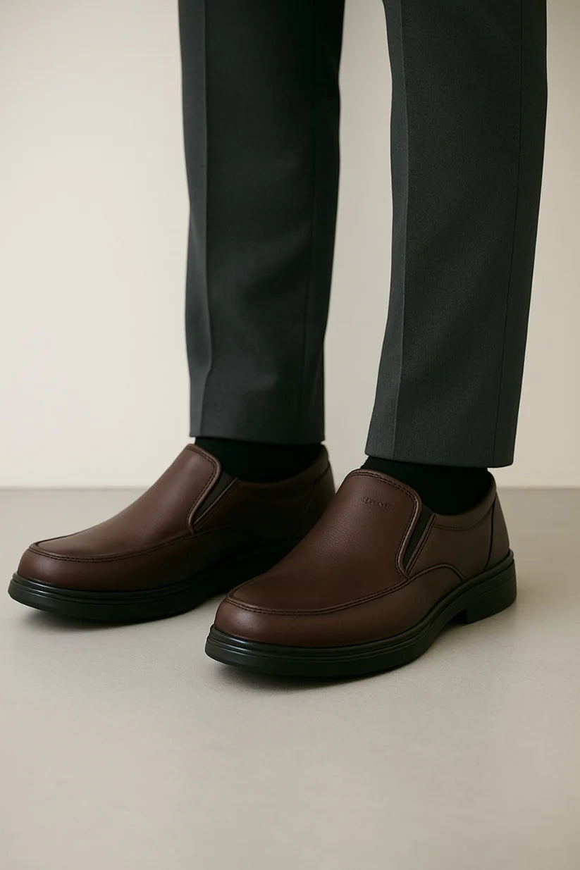 Men’s Classic Brown Slip-On Shoes – Comfortable & Stylish.